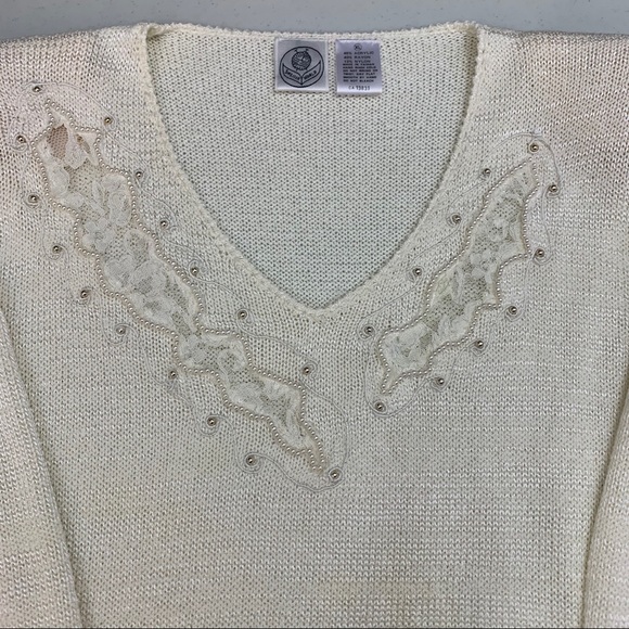 VINTAGE Women’s Lace Beaded V-Neck Sweater - Picture 4 of 11